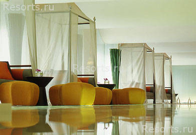 The Dusit Thani Hotel 21